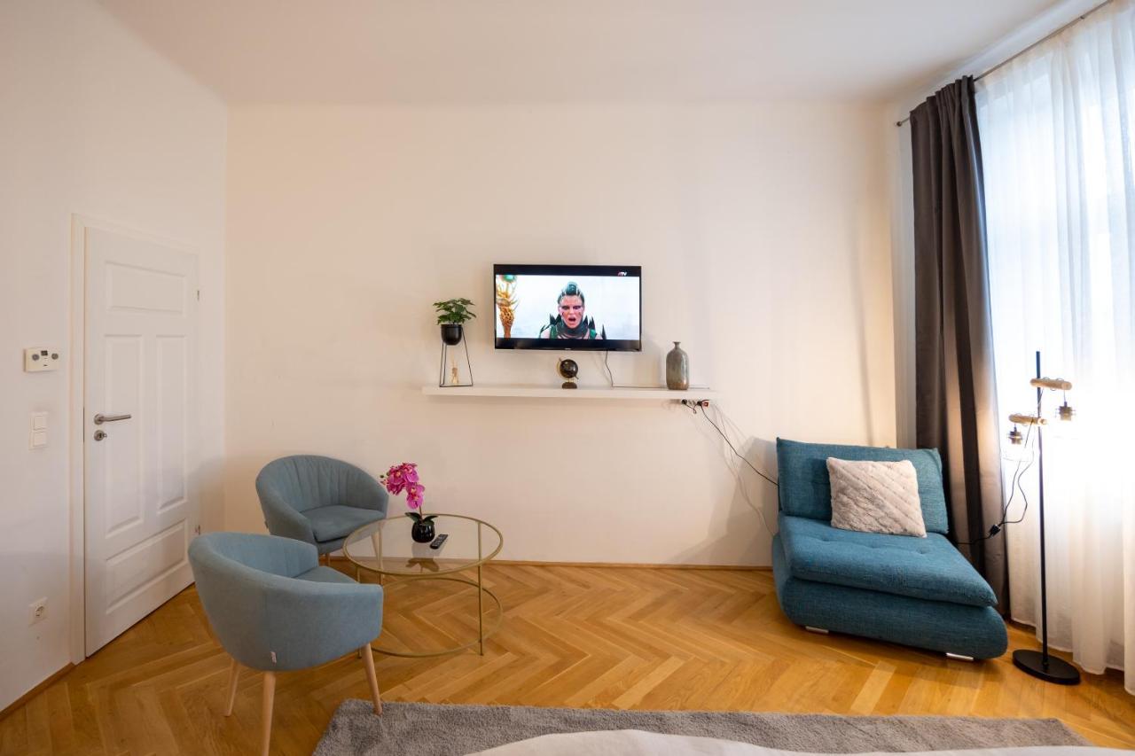 Delightful 1 Bedroom Near Schoenbrunn And Westbahnhof With Big Porch Wiedeń Zewnętrze zdjęcie